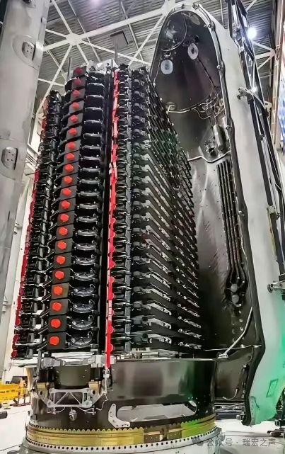 业界首发—瑞宏发布70db+高抑制、大功率低轨卫星通信用SA