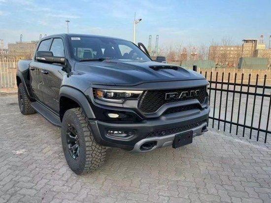 Emc易倍体育：24款道奇公羊霸王龙全系现车顶级越野皮卡特惠