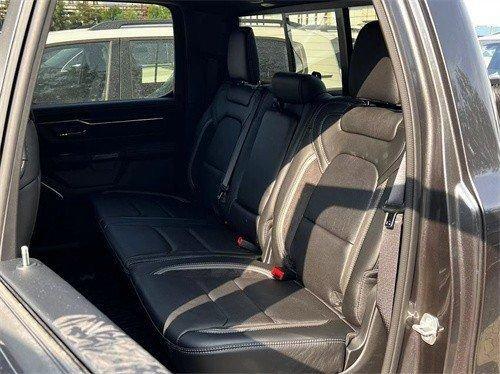 易倍体育网站：24款道奇公羊霸王龙全系现车配置颜色可选顶级越野车80来万起售(图9)