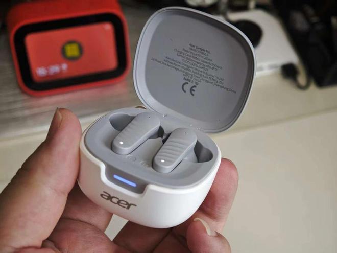 Emc易倍体育：又一蓝牙耳机跌成“白菜价”全新卖78元续航长达30小时(图3)